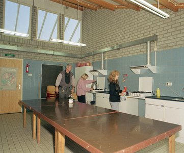 805638 Interieur van het buurthuis Transvaal (Groeneweg 54 C) te Utrecht: keuken.